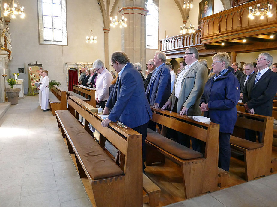 Festgottesdienst für die Kommunionjubilare an Ostermontag (Foto: Karl-Franz Thiede)